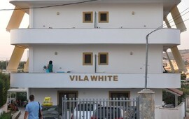 Vila White Ksamil 3*